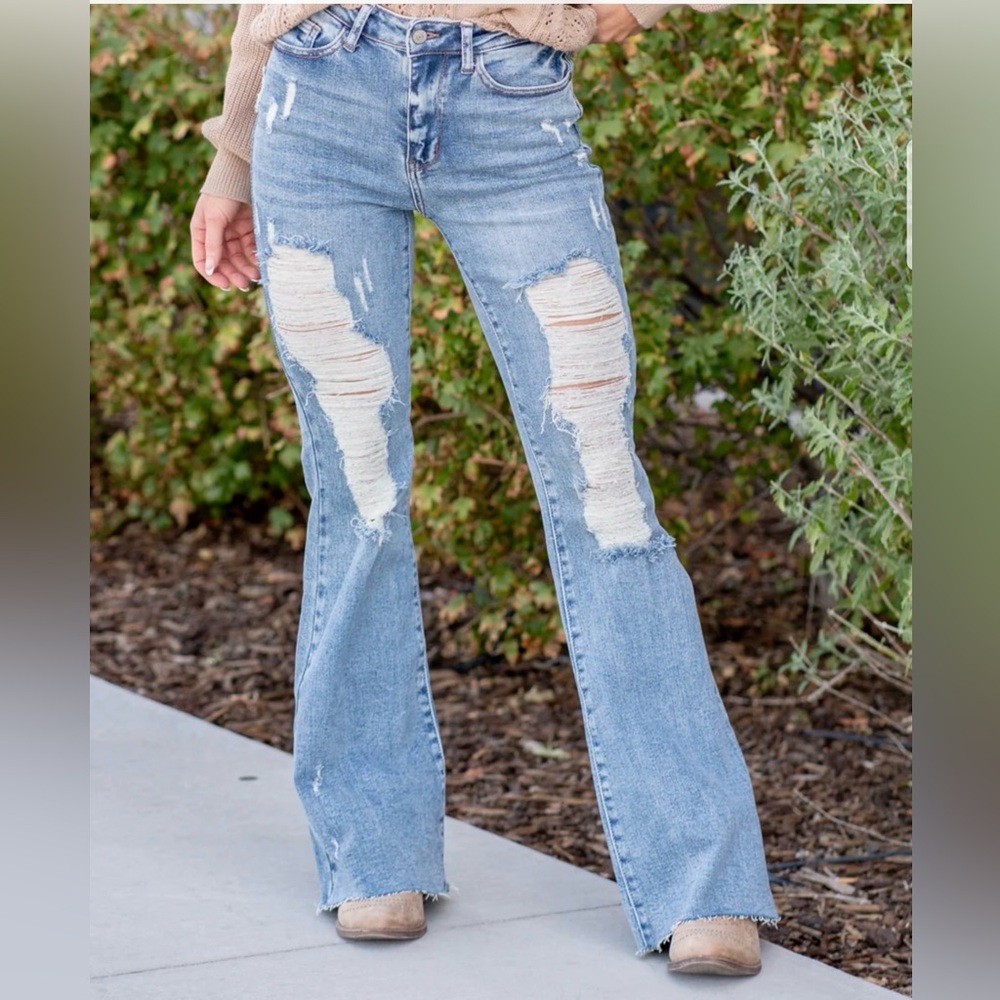 Judy Blue Marietta High Rise Distressed Flares Size 11/30